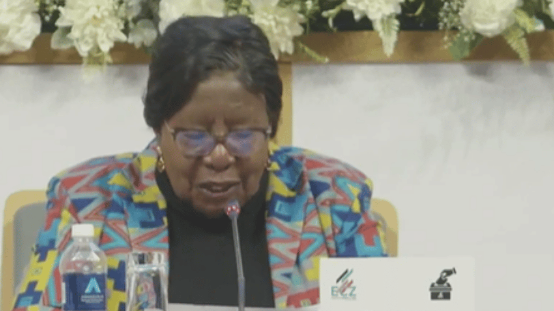 ECZ Chairperson Mwangala Zaloumis speaking at a press briefing ahead of the 22:00 hours results update
