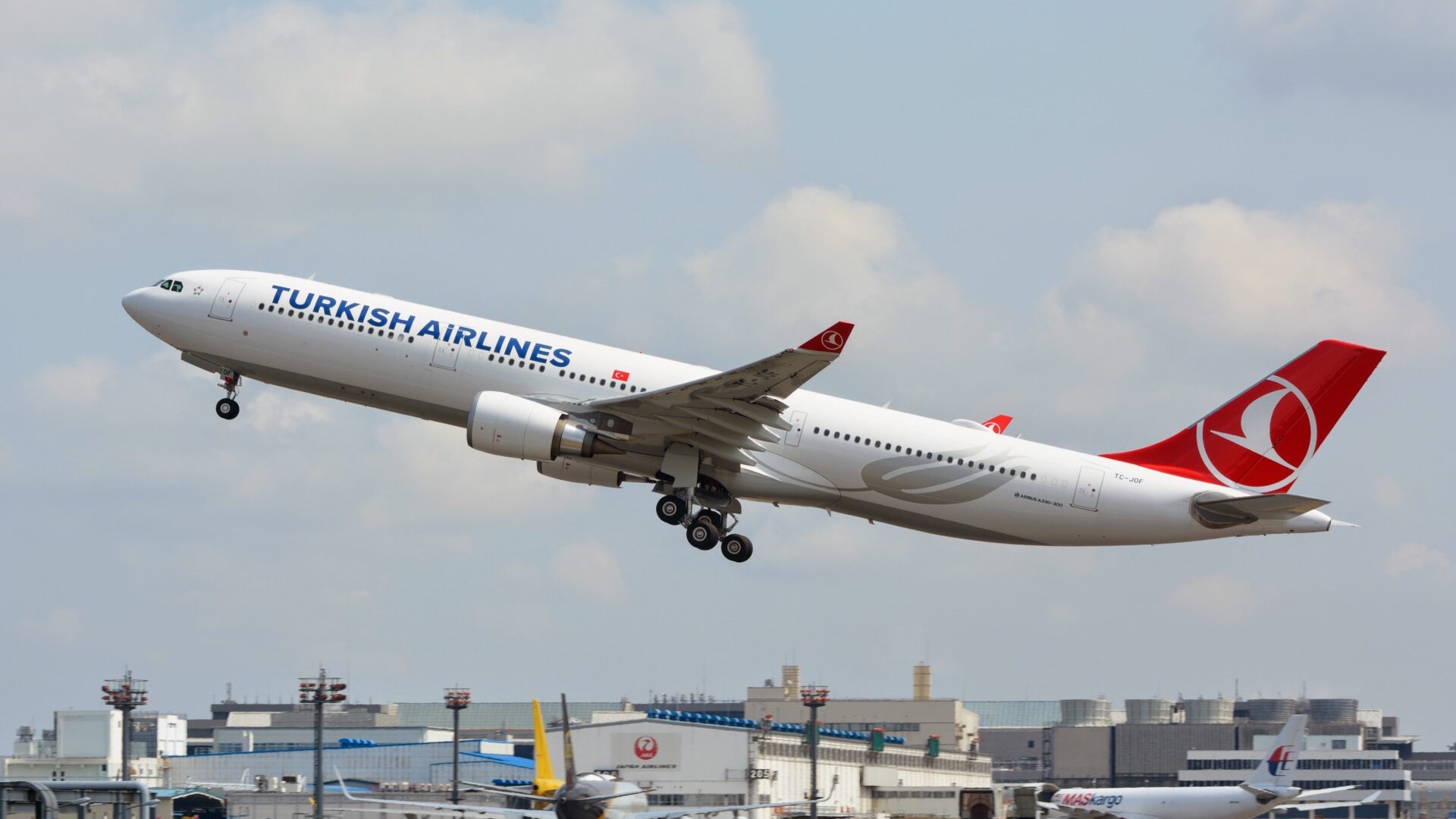 Turkish Airlines aircraft in flight, representing the discontinued Lusaka Istanbul route